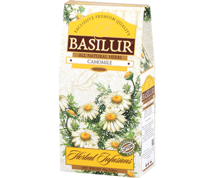 Basilur Camomile - ziołowa herbata skomponowana ze starannie dobranych suszonych kwiatów rumianku. Opakowanie z kwiatowym motywem.