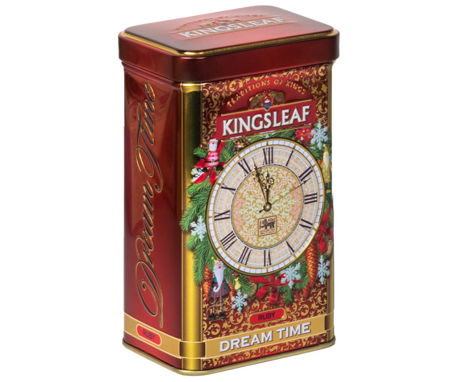 Kingsleaf Dream Time Ruby – czarna herbata cejlońska z dodatkiem niebieskiej malwy i nagietka. Kompozycja została umieszczona w zdobionej motywem świątecznym puszce.