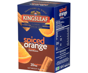 Kingsleaf Spiced Orange – bezkofeinowa herbata z dodatkiem liści, skórki i owoców pomarańczy, jabłka, przypraw chai, cynamonu oraz aromatu pomarańczy. Ozdobne pudełko skrywa w swoim wnętrzu 20 torebek zapakowanych pojedynczo w koperty.