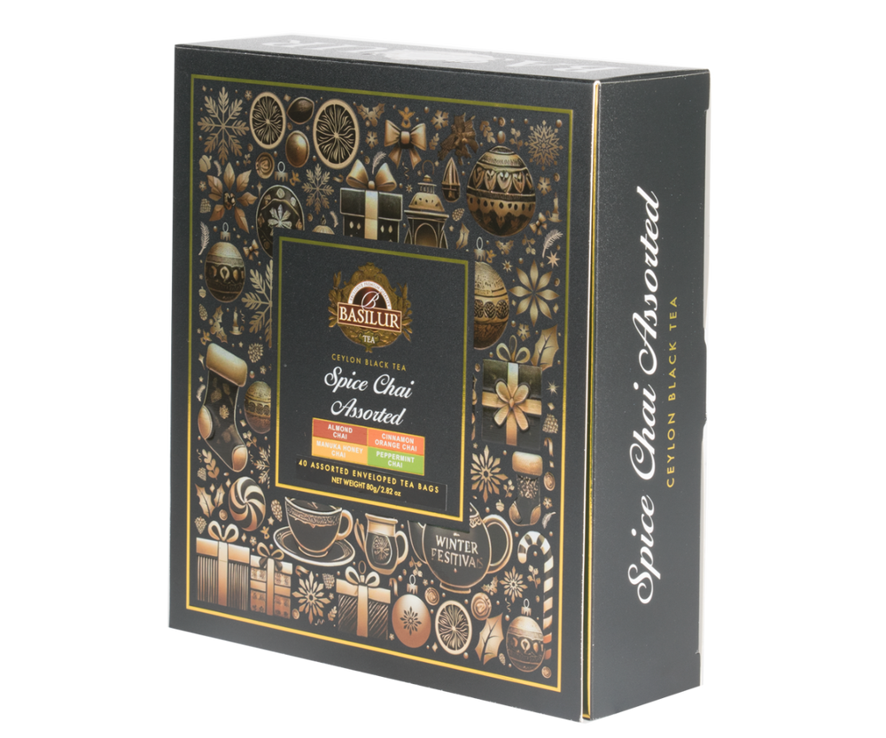 Tył opakowania Basilur Spice Chai Assorted z opisem smaków: Almond Chai, Cinnamon Orange Chai, Masala Honey Chai i Peppermint Chai.

