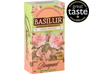 Basilur Cream Fantasy - herbata zielona ekspresowa z dodatkiem aromatu truskawki i wanilii. Zielone, ozdobne pudełko z kwiatowym motywem.