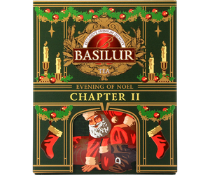Basilur Evening of Noel Chapter II - czarna herbata cejlońska skomponowana ze starannie selekcjonowanych listków Orange Pekoe z dodatkiem białego chabru oraz aromatu cynamonu i migdałów. Pudełko w kształcie kominka z motywem Świąt Bożego Narodzenia.