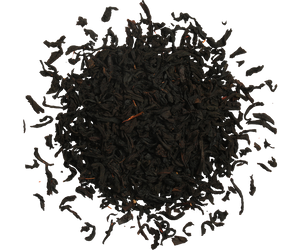 Basilur Festive Town - Czarna herbata cejlońska z dodatkiem krokosza barwierskiego oraz aromatu angielskiego toffi. Ozdobna puszka z motywem świątecznym.
