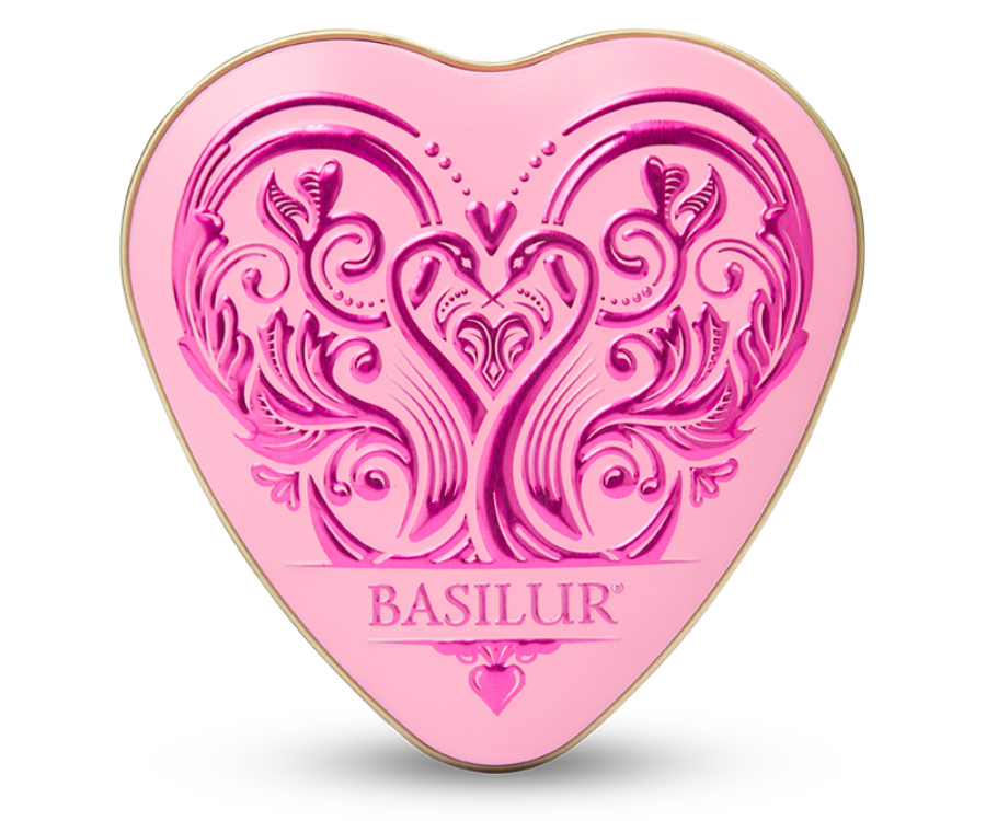 Basilur Forever Joy  – liście zielonej herbaty cejlońskiej z dodatkiem płatków roży, wiśni, hibiskusa i aromatu lodów wiśniowych zapakowane w zdobioną puszkę w kształcie serca.