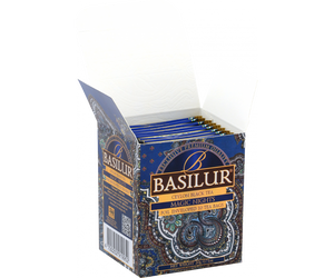 Basilur Magic Nights - herbata czarna eskpresowa z dodatkiem naturalnego aromatu truskawki, moreli, ananasa i papai. Niebieskie, ozdobne pudełko z orientalnym motywem.