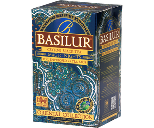 Basilur Magic Nights - herbata czarna ekspresowa z dodatkiem naturalnego aromatu truskawki, moreli, ananasa i papai. Niebieskie, ozdobne pudełko z orientalnym motywem. 