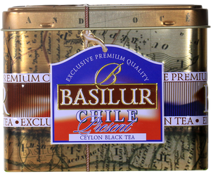 Basilur Present Chile - czarna herbata cejlońska z dodatkiem czarnej jagody, żurawiny, truskawki, jagody goji, płatków słonecznika, krokoszu barwierskiego oraz aromatem wiśni. Zdobiona puszka przypominająca szkatułkę.