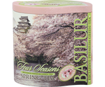 Basilur Spring Tea - zielona herbata cejlońska z dodatkiem ananasa, wiśni, chabru oraz aromatu wiśni w puszce.