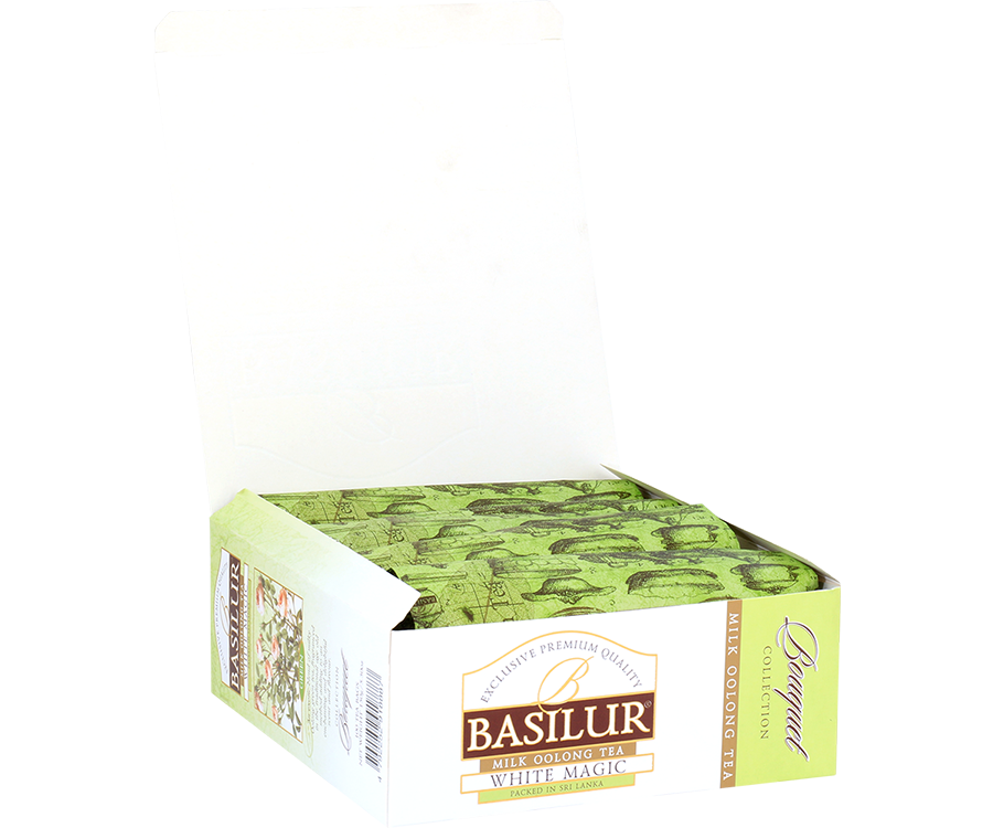 Basilur White Magic – zielona herbata cejlońska połączona z herbatą Milk Oolong i aromatem mleka. Ozdobne pudełko z kwiatowym motywem.