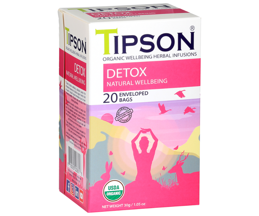 Tipson Detox – organiczna mieszanka z kolendry, mięty pieprzowej, trawy cytrynowej, imbiru, rumianku, kurkumy, pieprzu czarnego oraz kardamonu. Kopertowane saszetki zostały umieszczone w opakowaniu ozdobionym grafiką kobiety uprawiającej jogę na łonie natury.