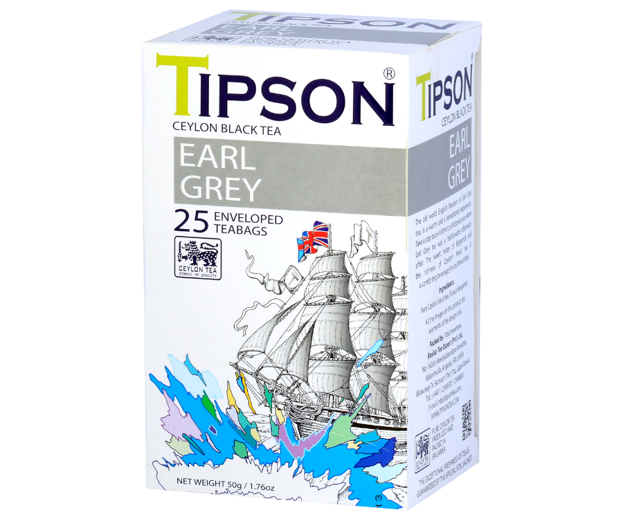 Tipson Earl Grey – czarna herbata cejlońska z dodatkiem aromatu bergamotki. Kopertowane saszetki zostały umieszczone w ozdobnym opakowaniu z grafiką brytyjskiego statku.