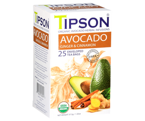 Tipson Avocado Ginger & Cinnamon – organiczna mieszanka liści awokado, trawy cytrynowej, cynamonu, imbiru, kopru włoskiego, owocu awokado oraz naturalnego aromatu cynamonu i imbiru. Kopertowane saszetki zostały umieszczone w opakowaniu ozdobionym grafiką liści, owoców i przypraw.