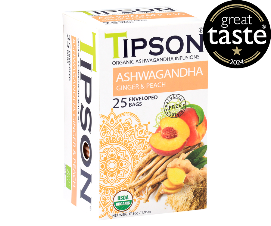 Tipson Ashwagandha Ginger & Peach – organiczna mieszanka rumianku, ashwagandhy, trawy cytrynowej, imbiru, cytryny, werbeny oraz naturalnego aromatu brzoskwini. Kopertowane saszetki zostały umieszczone w opakowaniu ozdobionym grafiką brzoskwiń  i przypraw.