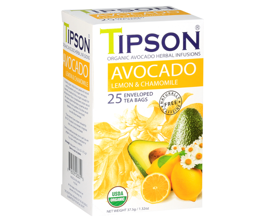 Tipson Avocado Lemon & Chamomile – organiczna mieszanka rumianku, liści awokado, trawy cytrynowej, hibiskusa, owocu dzikiej róży, awokado oraz naturalnego aromatu cytryny. Kopertowane saszetki zostały umieszczone w opakowaniu ozdobionym grafiką liści, owoców, kwiatów i cytrusów.