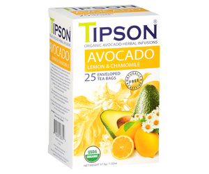 Tipson Avocado Lemon & Chamomile – organiczna mieszanka rumianku, liści awokado, trawy cytrynowej, hibiskusa, owocu dzikiej róży, awokado oraz naturalnego aromatu cytryny. Kopertowane saszetki zostały umieszczone w opakowaniu ozdobionym grafiką liści, owoców, kwiatów i cytrusów.