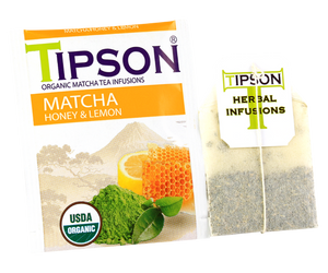 Tipson Matcha Honey & Lemon – organiczna matcha z dodatkiem zielonej herbaty, miodu i cytryny. Kopertowane saszetki zostały umieszczone w ozdobnym opakowaniu.