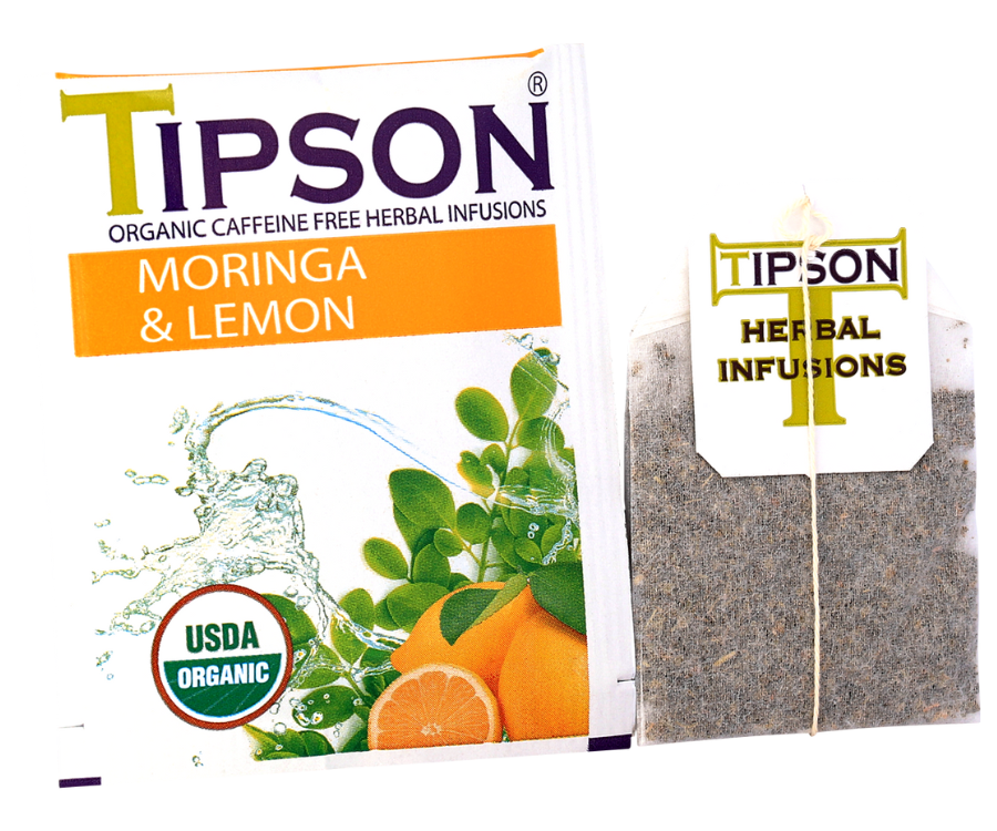 Tipson Moringa & Lemon – ziołowa herbata z liśćmi moringi i cytryną. Kopertowane saszetki zostały umieszczone w ozdobnym pudełku.