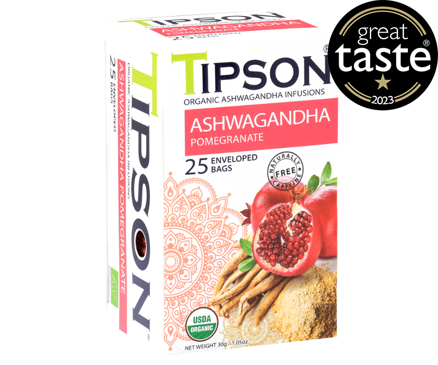 Tipson Ashwagandha Pomegranate – organiczna mieszanka rumianku, ashwagandhy, trawy cytrynowej, hibiskusa, skórki pomarańczy oraz naturalnego aromatu granatu. Kopertowane saszetki zostały umieszczone w opakowaniu ozdobionym grafiką egzotycznego owocu  i przypraw.