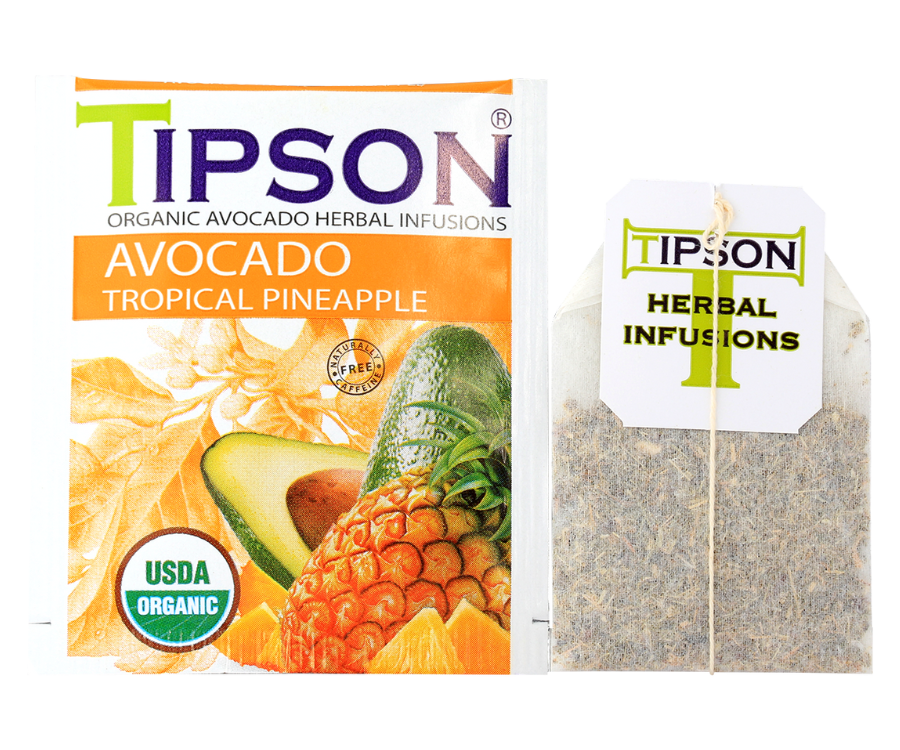 Tipson Avocado Tropical Pineapple – organiczna mieszanka trawy cytrynowej, dzikiej róży, liści awokado, bazylii, hibiskusa, ashwagandhy, owoców awokado oraz naturalnego aromatu ananasa. Kopertowane saszetki zostały umieszczone w opakowaniu ozdobionym grafiką liści i owoców.