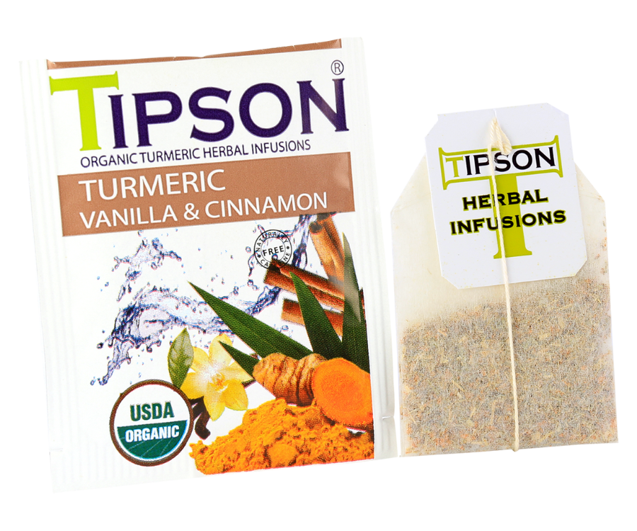 Tipson Turmeric Vanilla & Cinnamon – ziołowa herbata z cynamonem, trawą cytrynową, kurkumą, rumiankiem i wanilią. Kopertowane saszetki zostały umieszczone w ozdobnym pudełku.