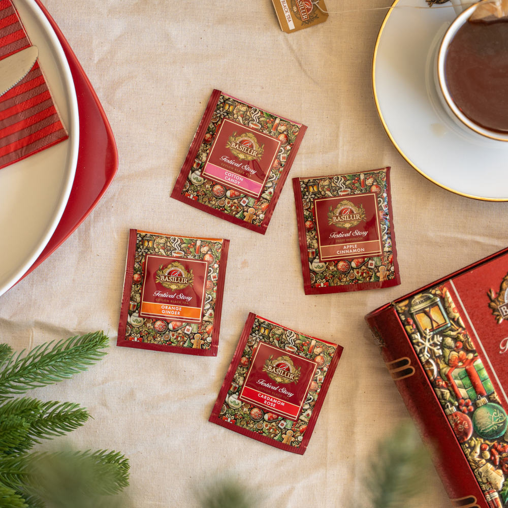 Cztery koperty z herbatą z kolekcji Festival Story